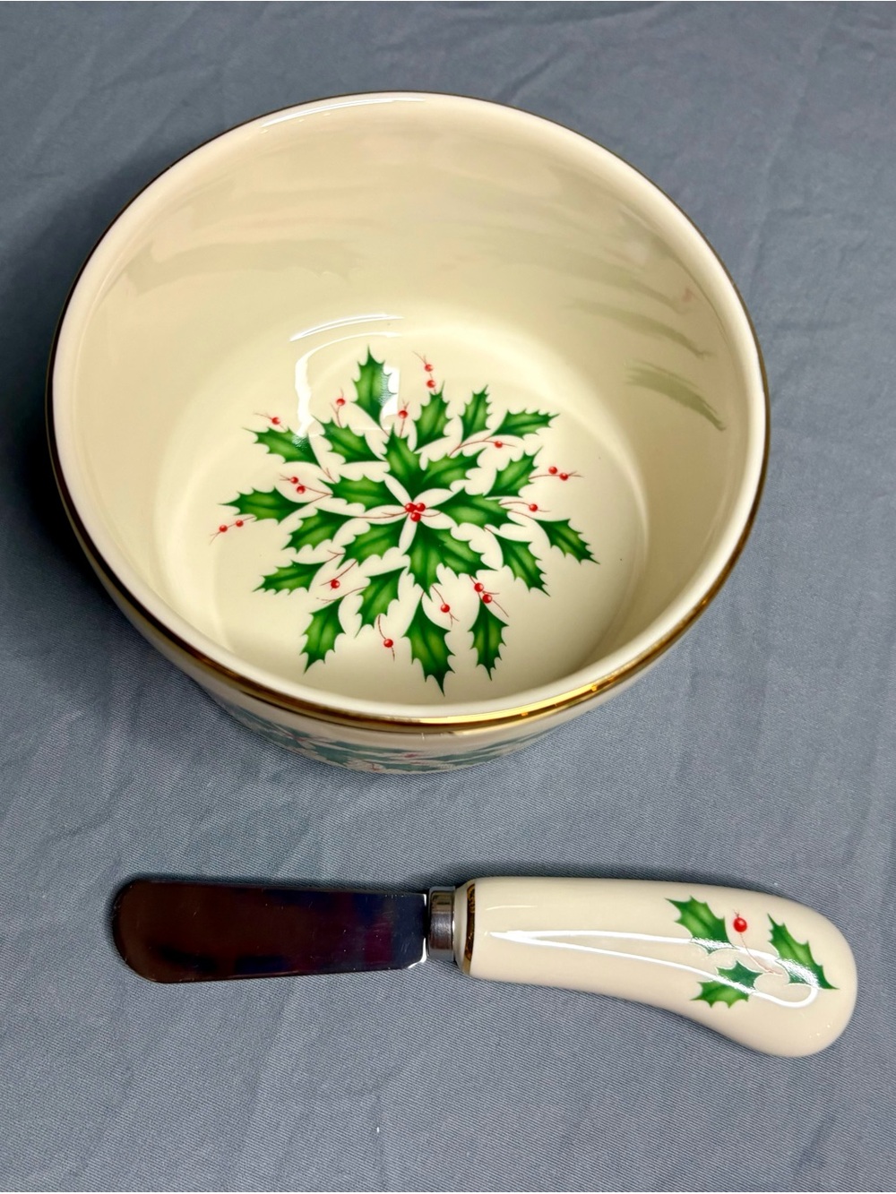 Lenox Holiday Dip Bowl with Spreader - Red and Gold